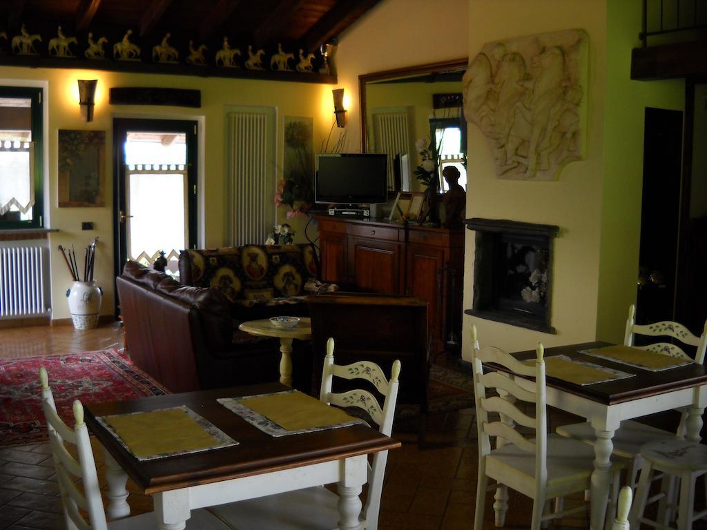 Agriturismo Maiocchi Villa Borgarello Екстериор снимка