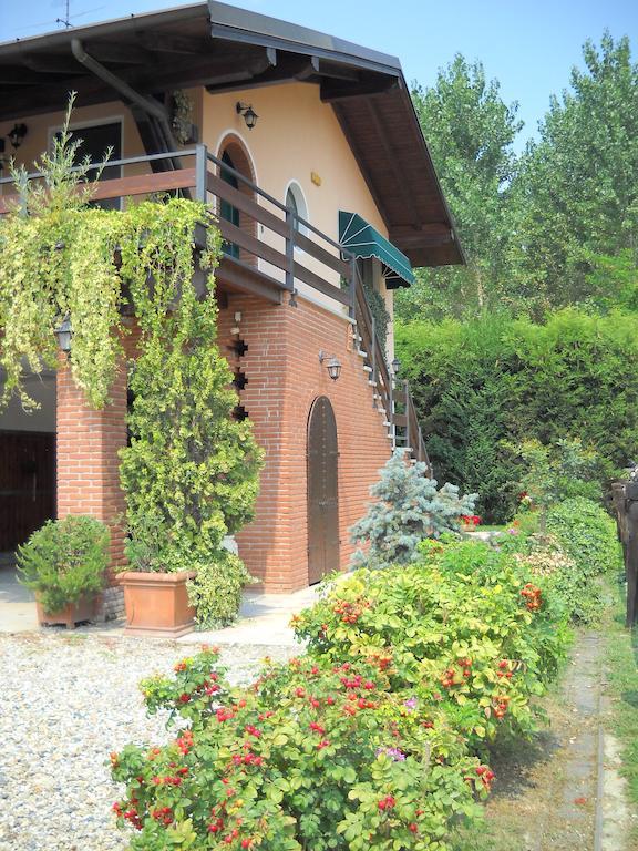Agriturismo Maiocchi Villa Borgarello Екстериор снимка