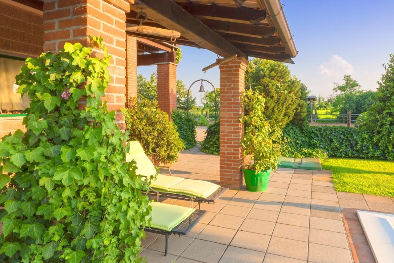 Agriturismo Maiocchi Villa Borgarello Екстериор снимка